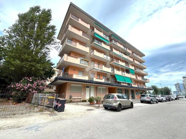 Condo for sale, Viale Caravaggio, 15 (Cesenatico, Italy)