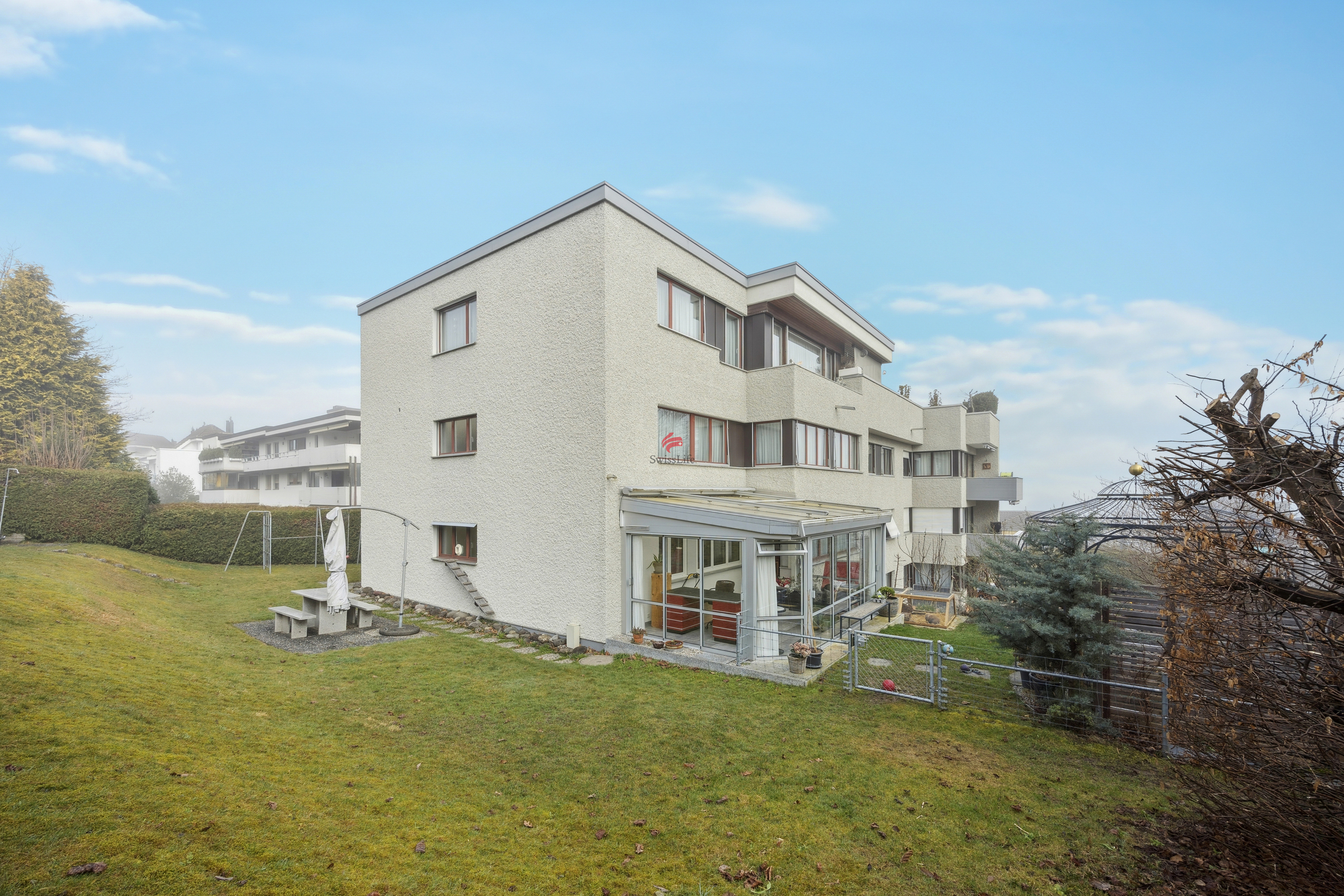 Bijou in a great location with a beautiful garden