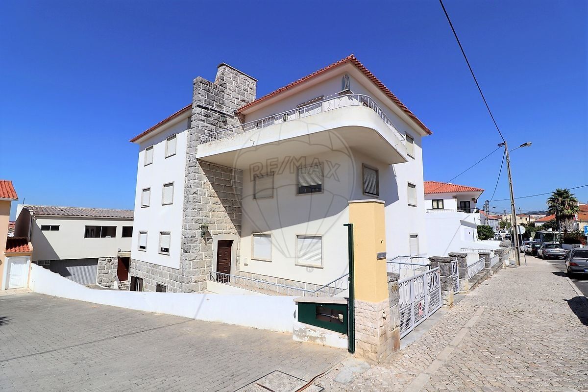 Building for sale in Alcabideche, Portugal