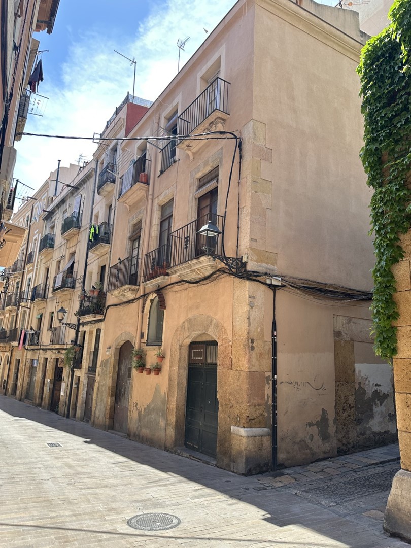 Building for sale, 11 Carrer Santa Tecla (Tarragona, Spain)