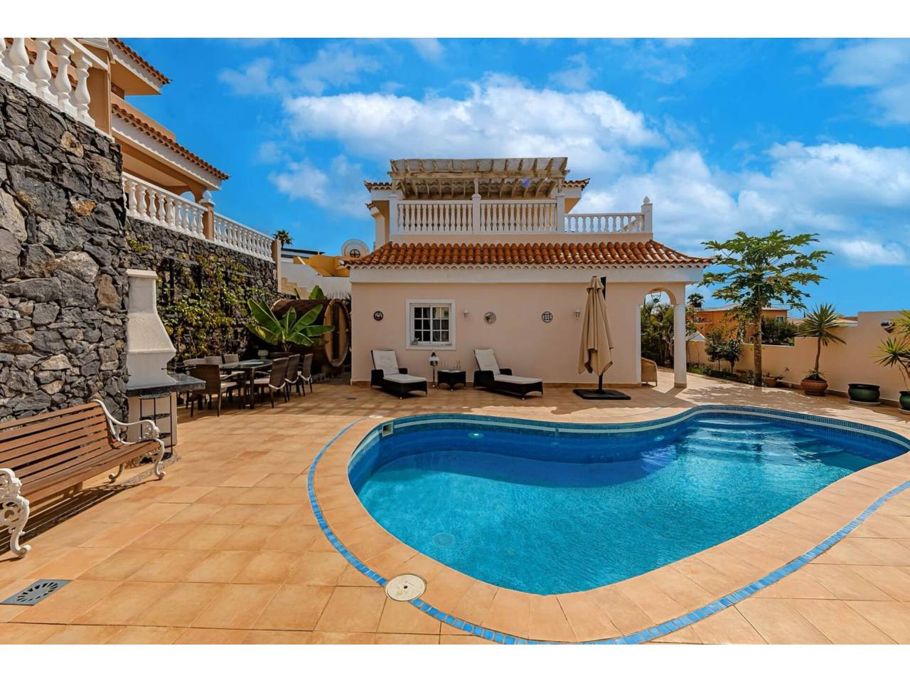 House for sale in Callao Salvaje-Playa Paraíso-Armeñime(38678)