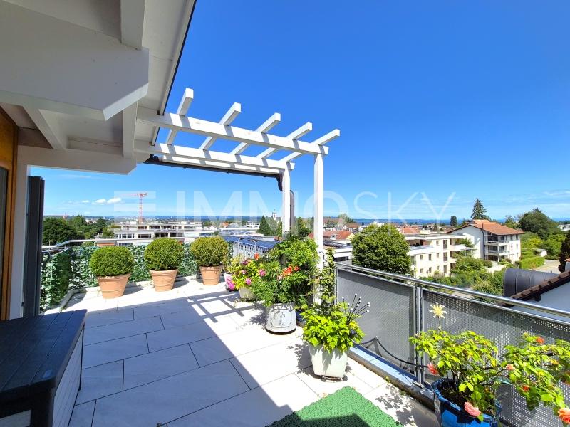 Above the rooftops of the city, a view to fall in love with