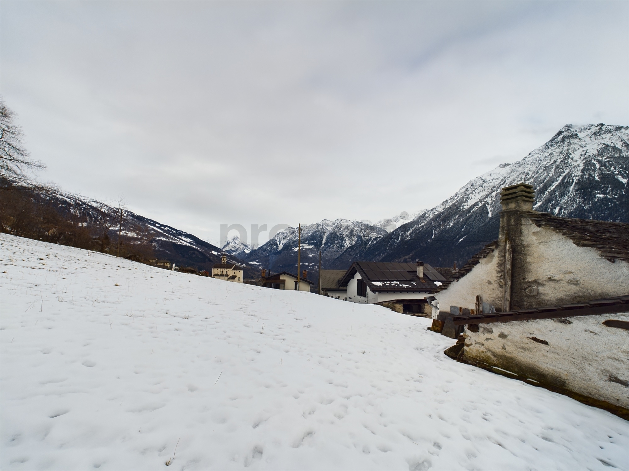 Terreno edificabile con Rustico nella splendida Valle di Blenio