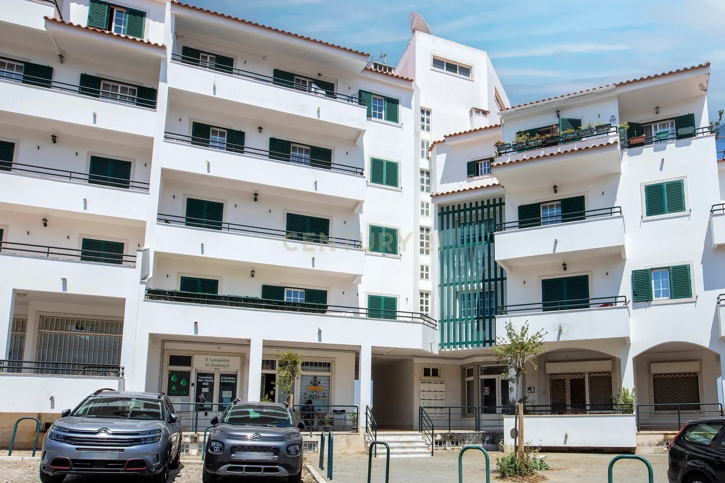 Shop for sale with Laundry