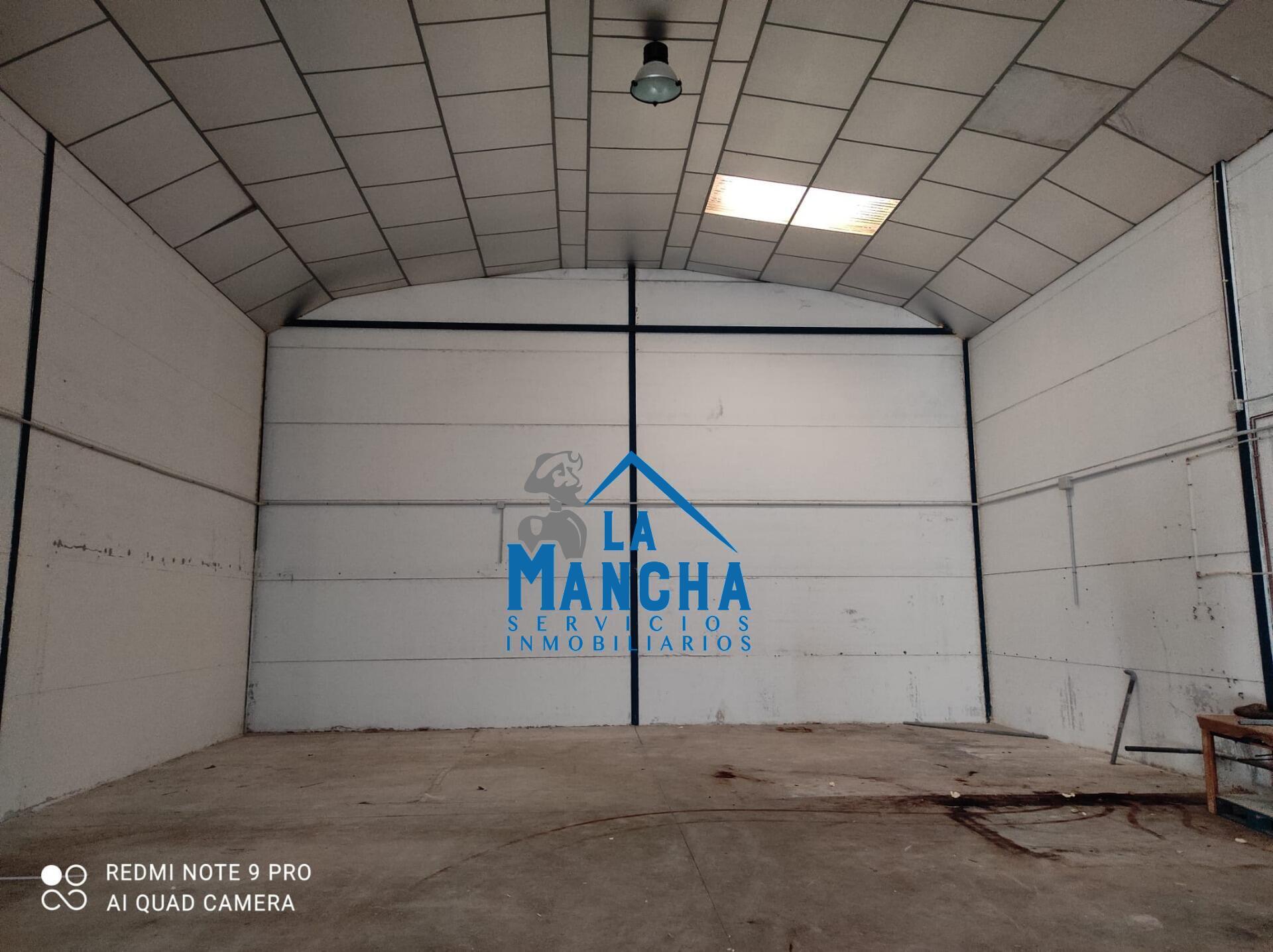 *120.000€* INMOBILIARIA LA MANCHA SELLS INDUSTRIAL WAREHOUSE IN POLIGONO ROMICA DE ALBACETE.