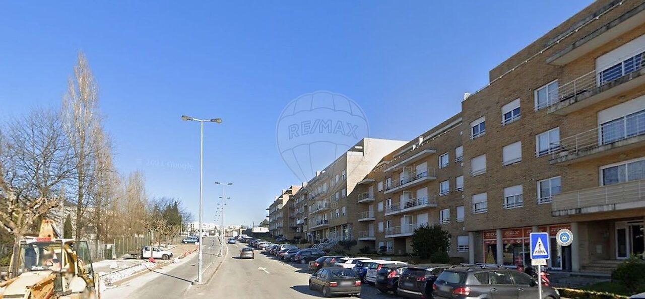 Commercial for sale in Paredes, Portugal