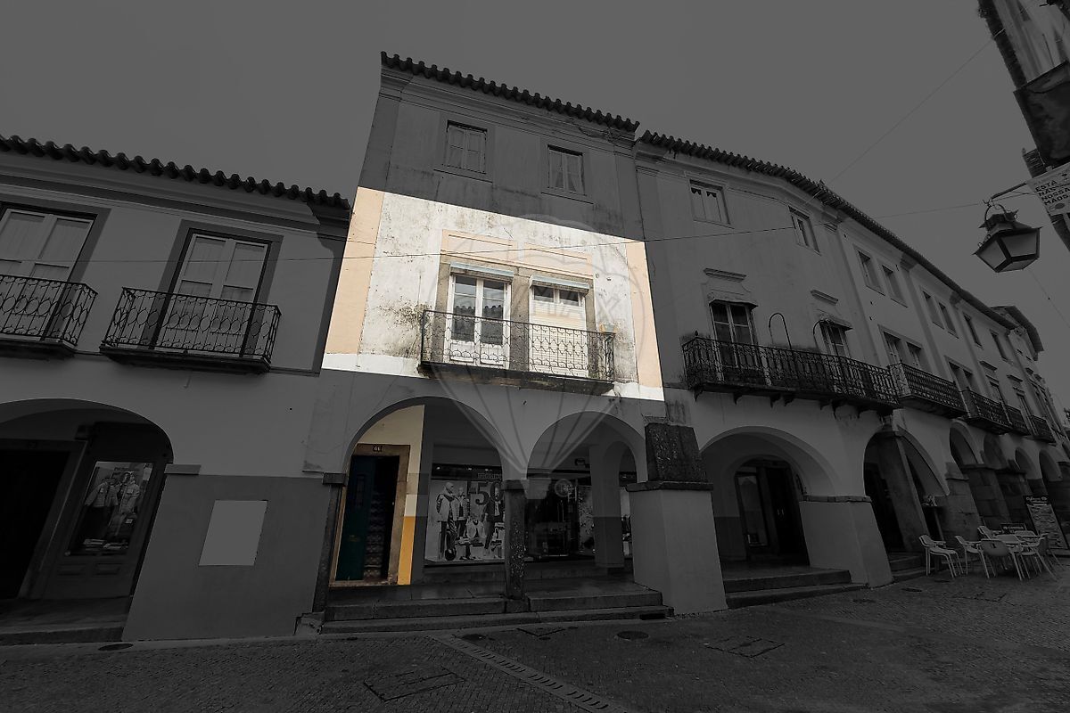 Commercial for sale in Evora, Portugal