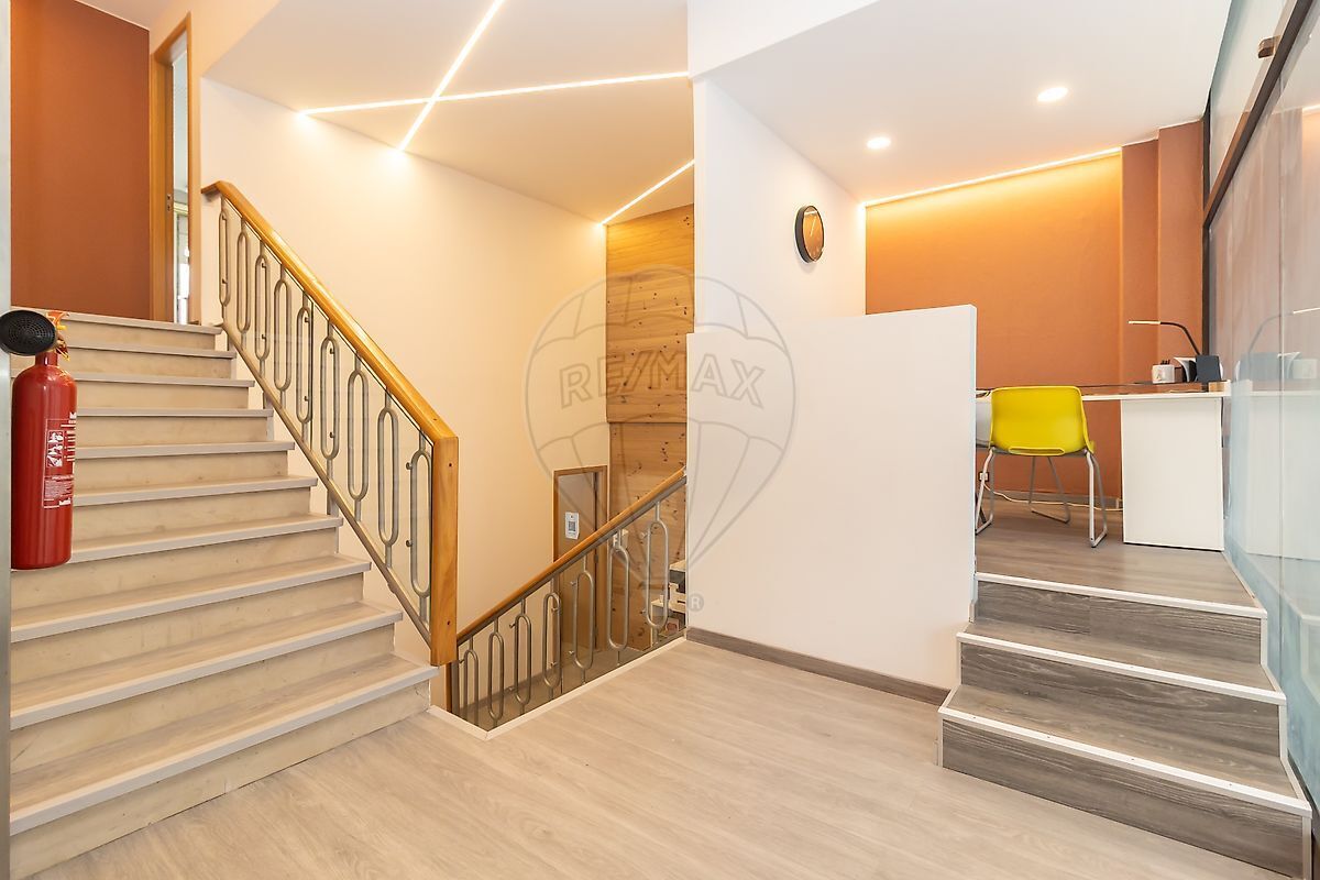 Commercial for sale in Barreiro, Portugal