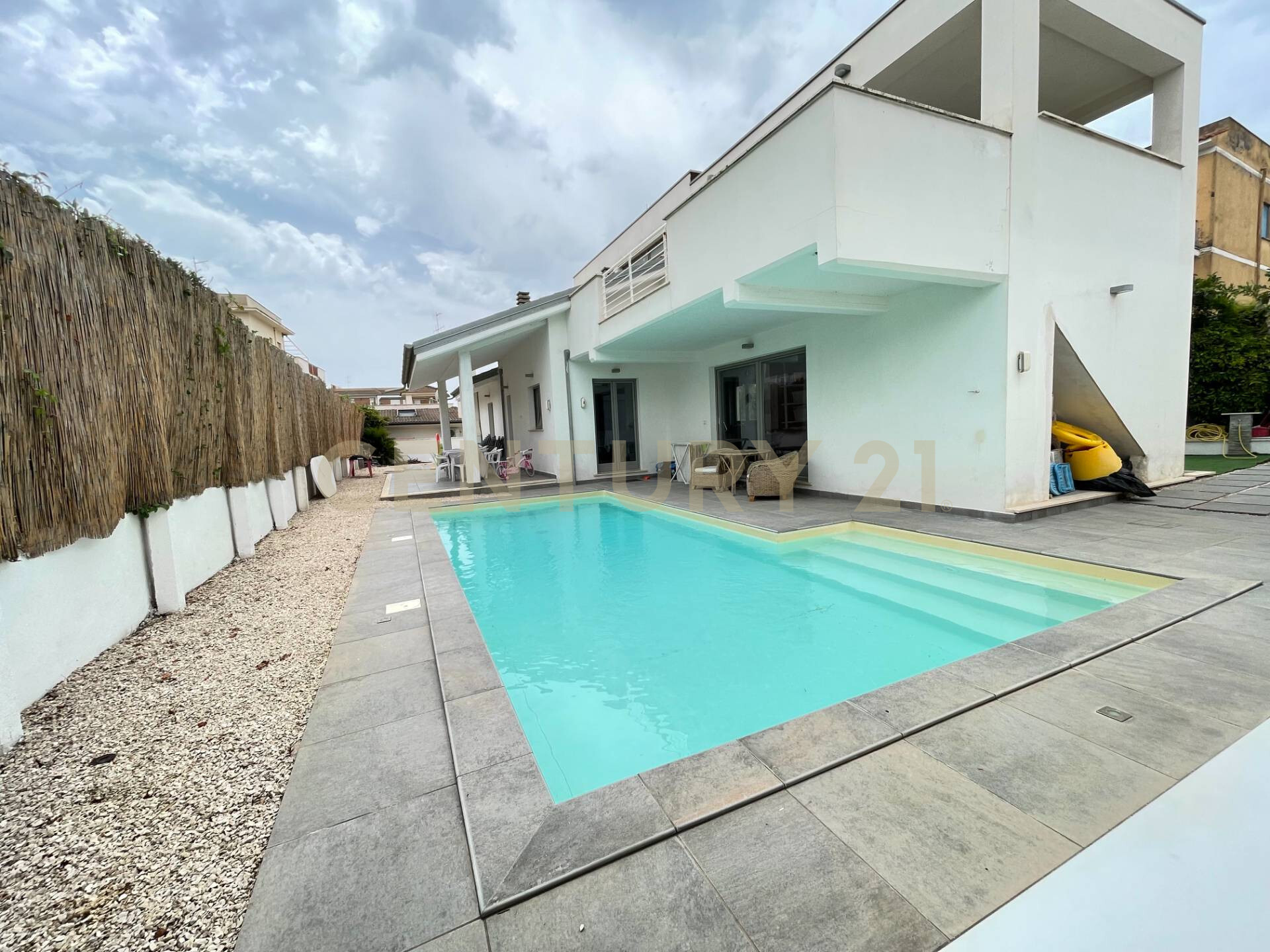 Home for sale, Piazzale Sant'Anastasio (Anzio, Italy)