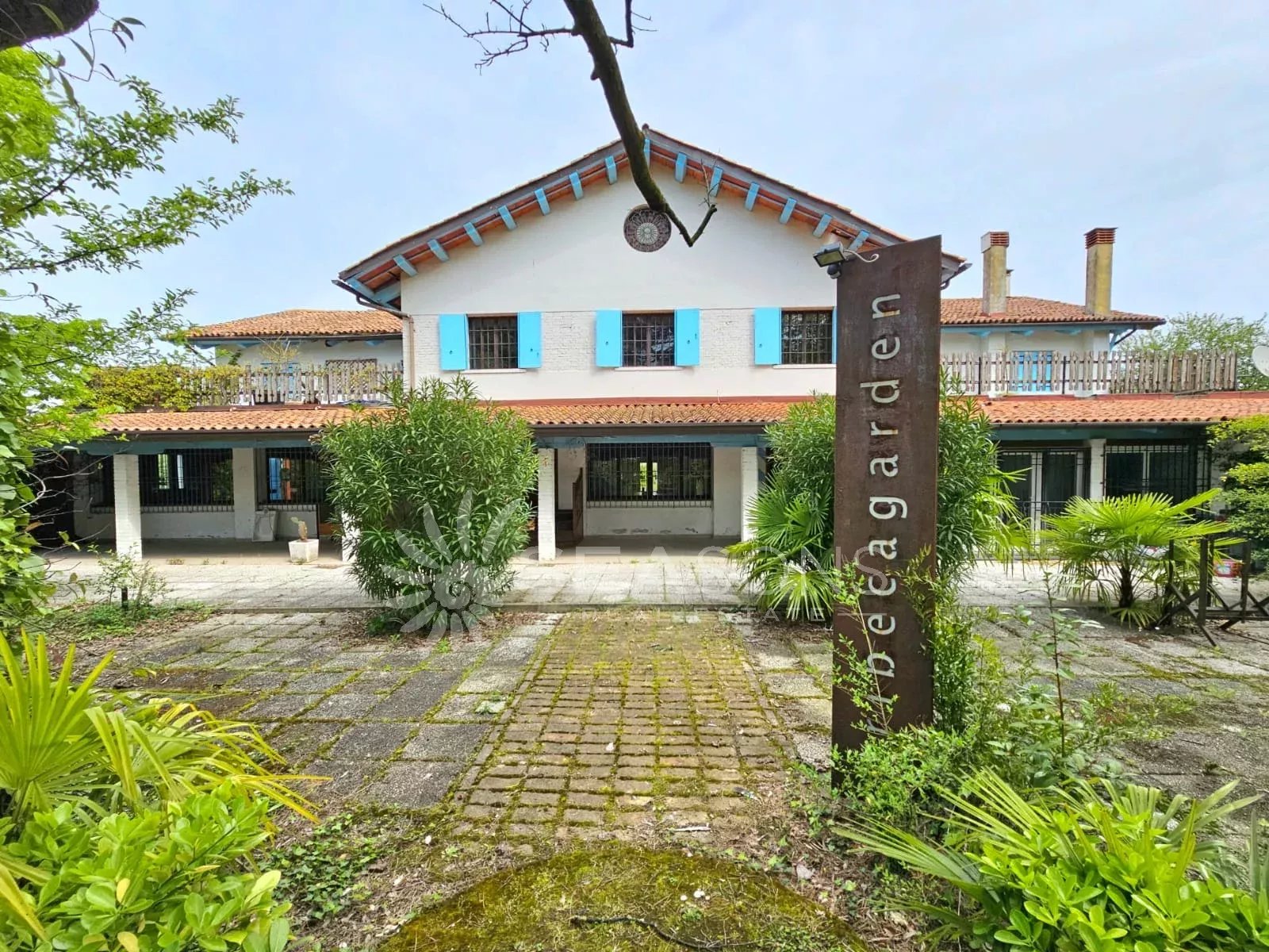 COMMERCIAL PROPERTIES A FEW MINUTES FROM JESOLO