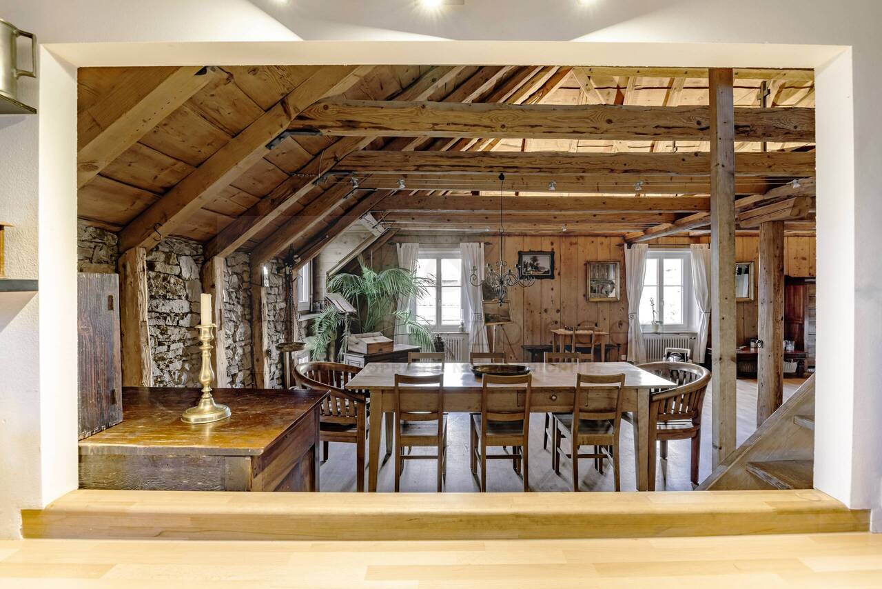 In the heart of the city, character, volume and sauna