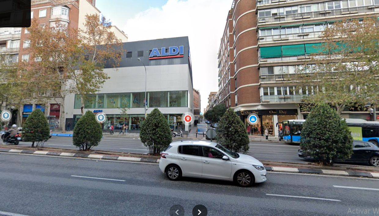 Commercial for sale in Madrid, Spain