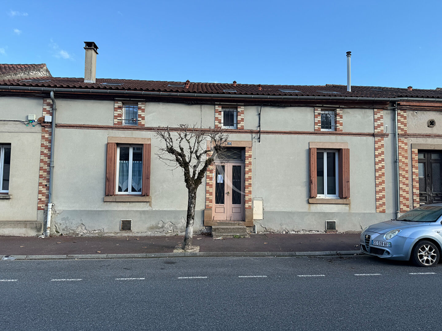 Commercial for sale in Carmaux, France