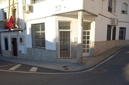 PREMISES in the CENTER of MALPARTIDA DE CACERES