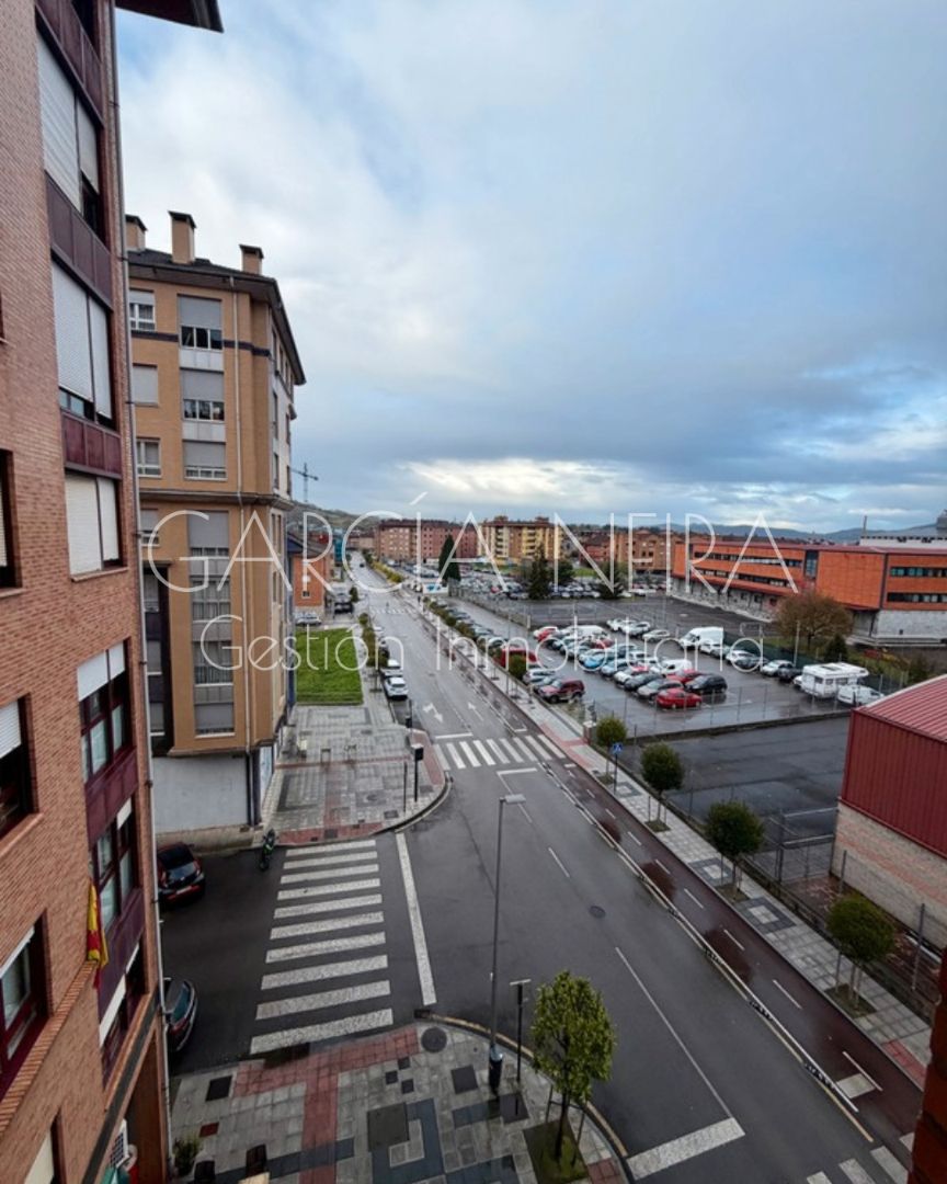 Condo for sale in Lugones, Spain