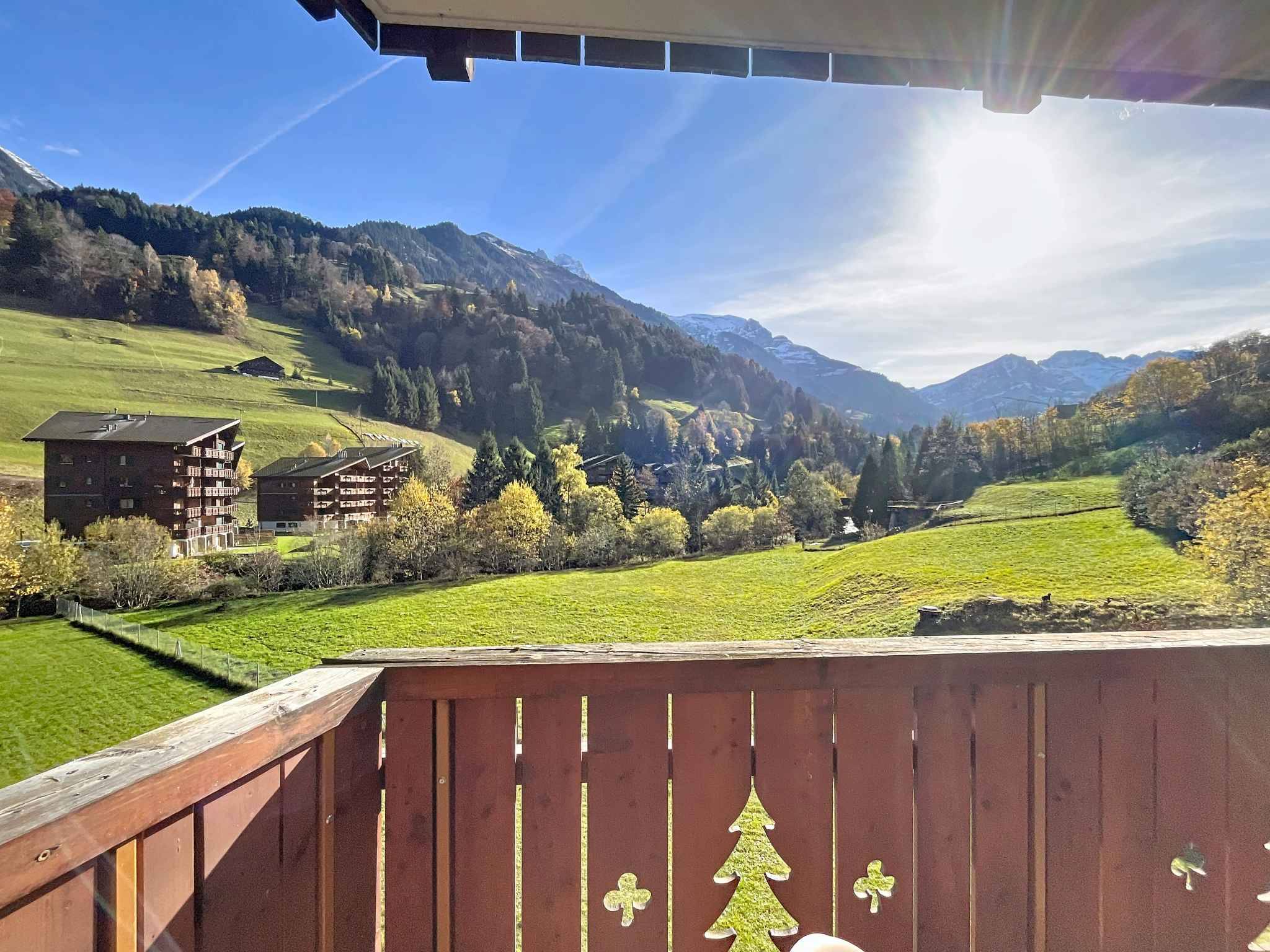 Bright 2.5-room apartment with balcony