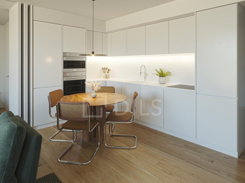 1 bedroom flat with outdoor area in the heart of the city of Porto.