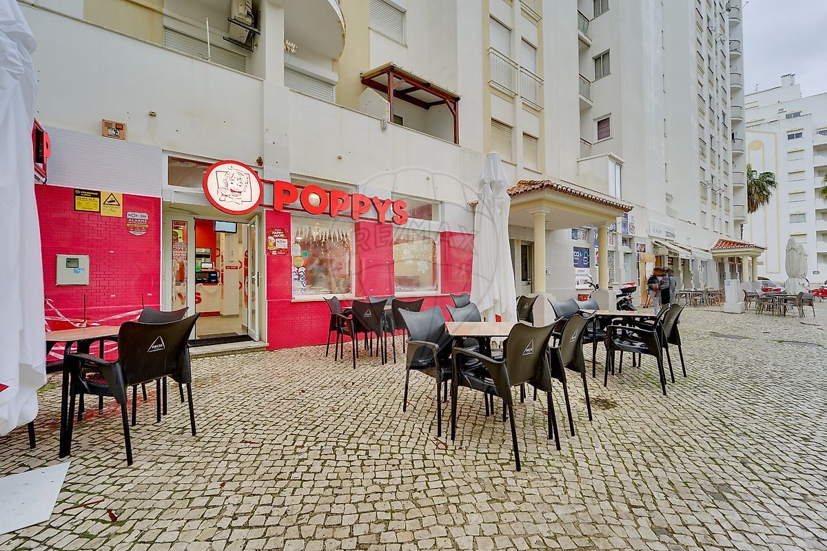 Commercial for sale in Armação de Pêra, Portugal