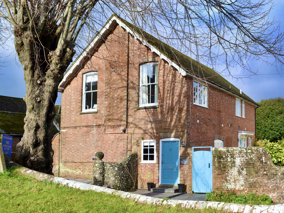A delightful and beautifully proportioned family home in the heart of the highly sought-after village of South Harting.