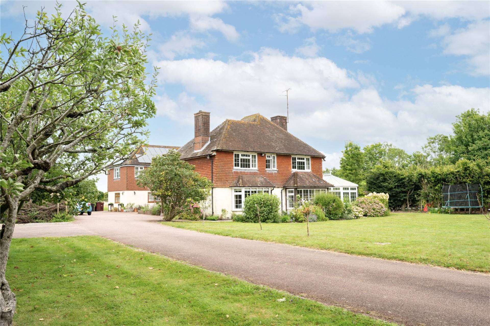 Detached House: for sale in Bury Pulborough