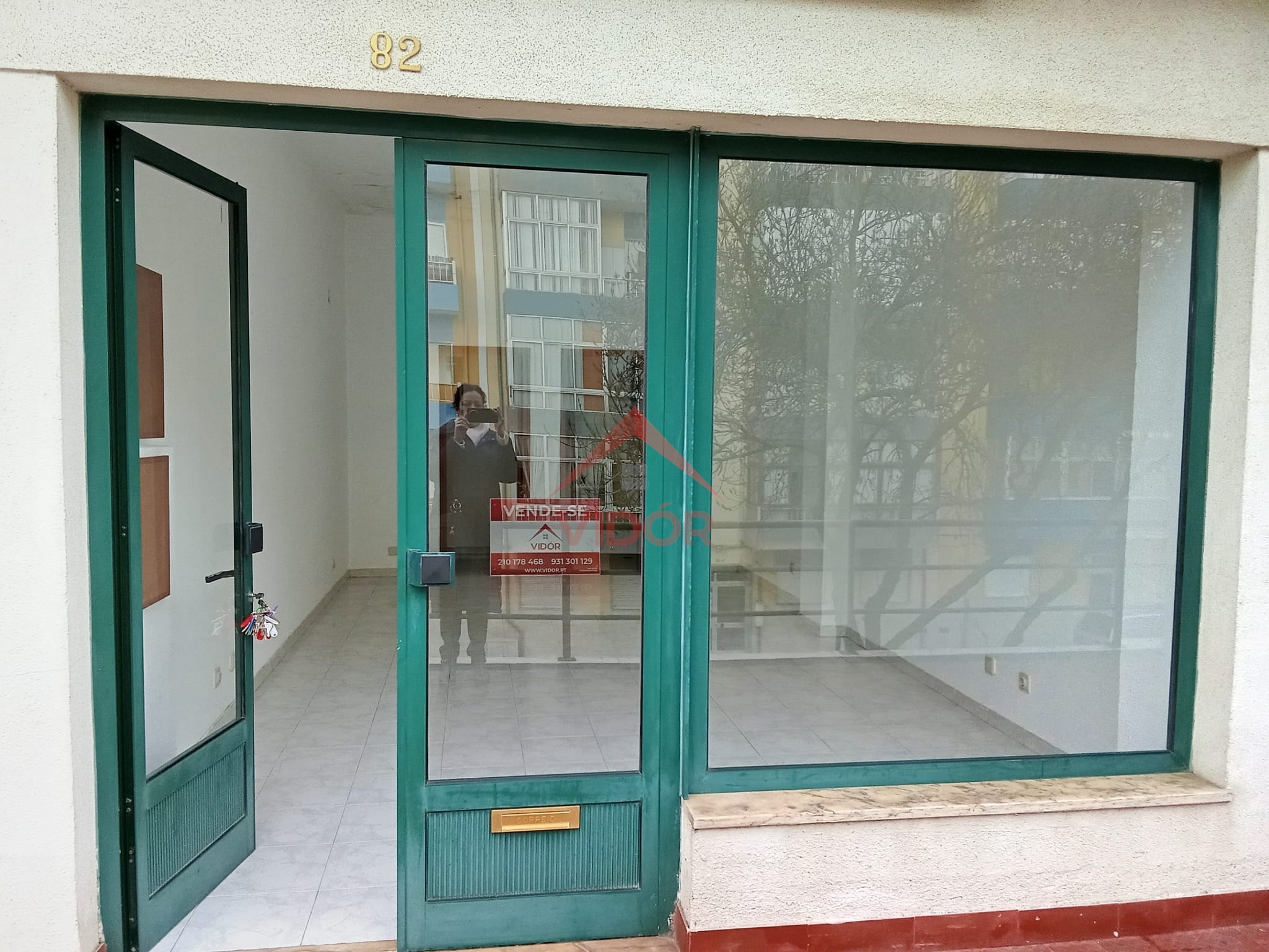 Shop in the market in the south of Baixa da Banheira