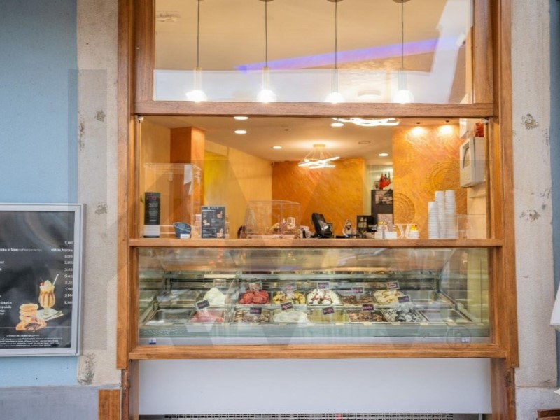 Store with approved terrace license