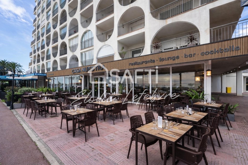 Commercial Premises For sell in Empuriabrava in Girona