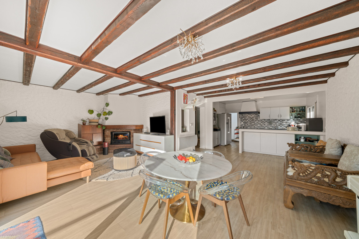 SEMI-DETACHED VILLA IN THE HEART OF EPALINGES