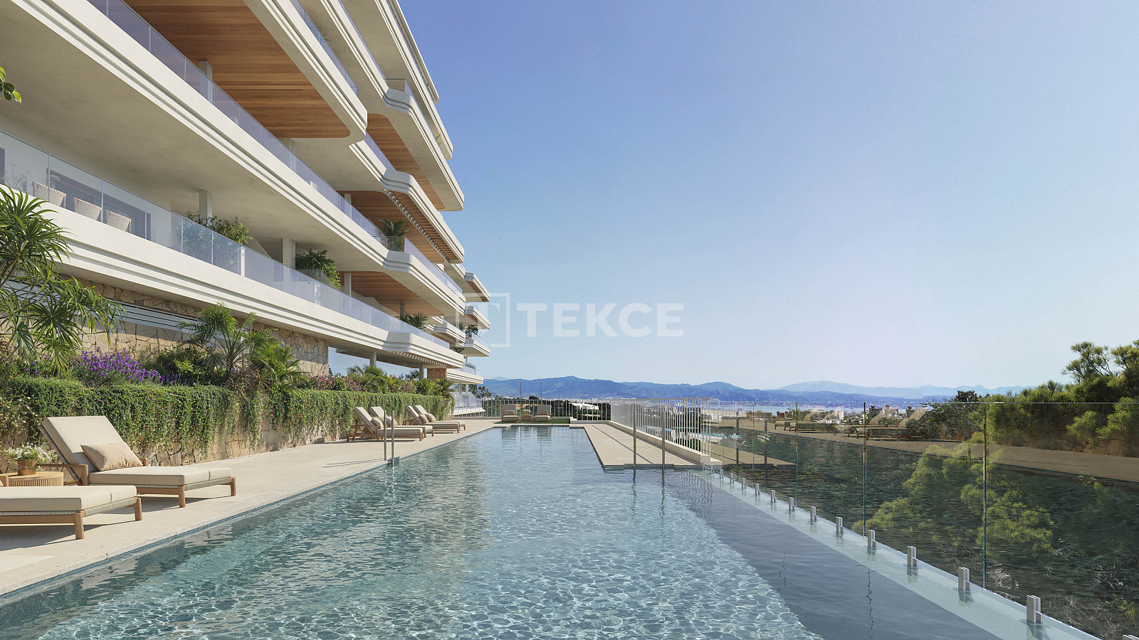 Sea-View Apartments with Exclusive Amenities in Torremolinos