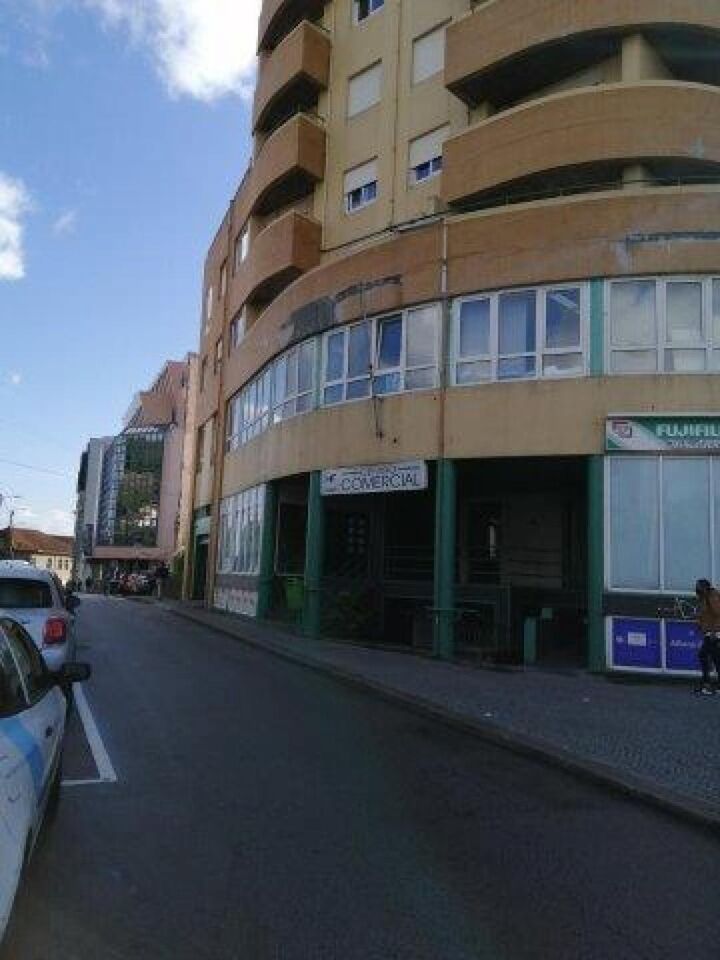 Commercial for sale in Gondomar, Portugal