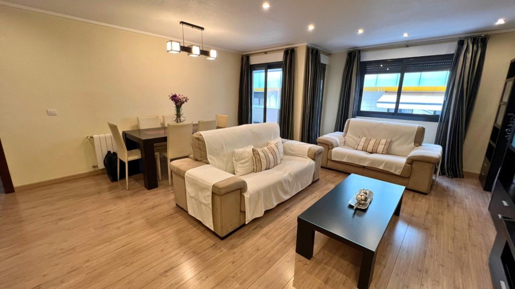 Apartment For sell in Elda in Alicante