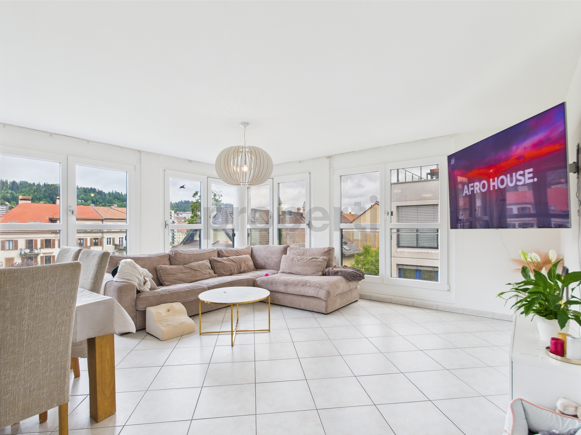 Le confort moderne pour toute la famille 4.5 pièces spacieux au centre-ville