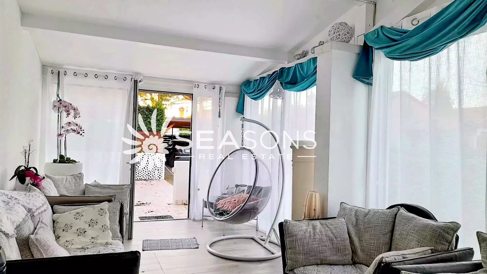 Detached house with garden and swimming pool in Lido di Jesolo