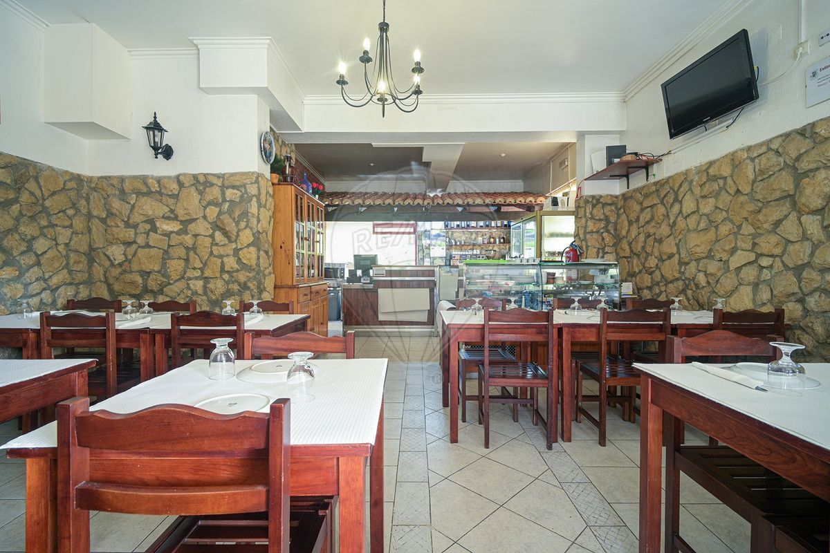 Shop for sale in Mem Martins