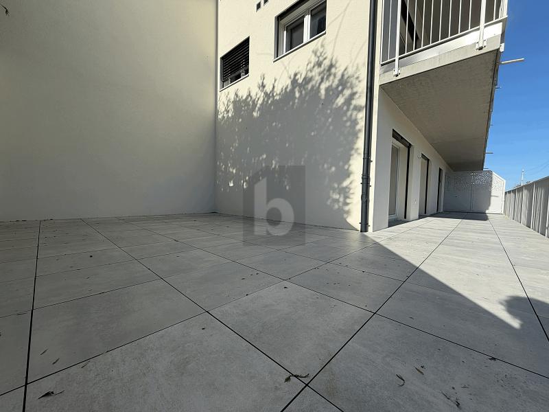 WITH SPACIOUS TERRACE OF 28/54M2 - NEW (LOT 16/17)