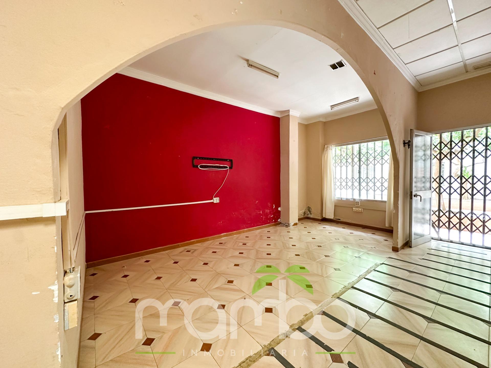 COMMERCIAL PREMISES FOR SALE IN VÉLEZ-MÁLAGA