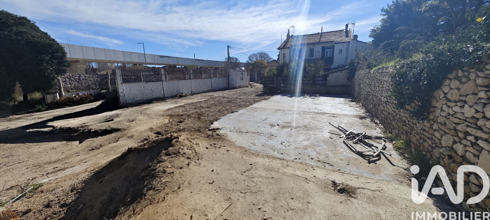 Land Plot for sale in Nîmes, France