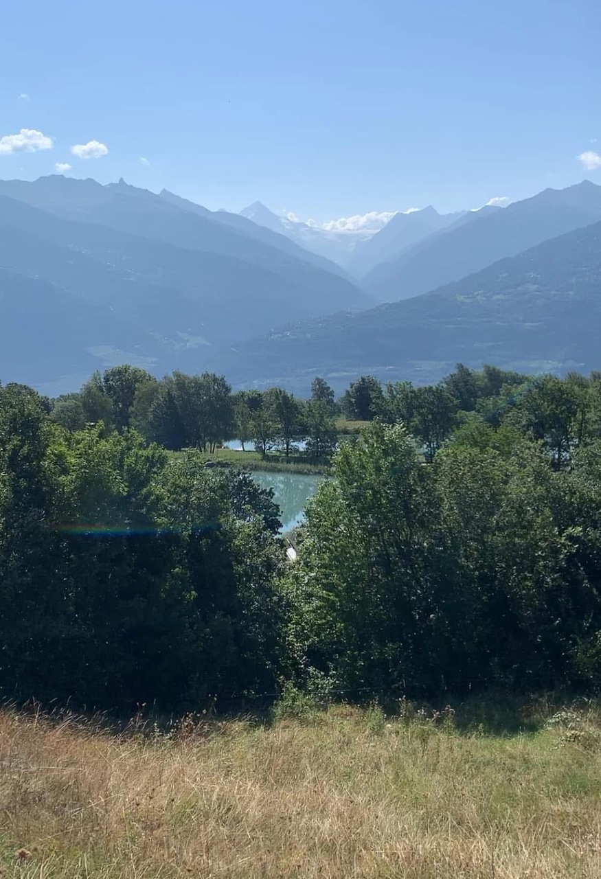 Building plot of 2'108 m2 with exceptional views