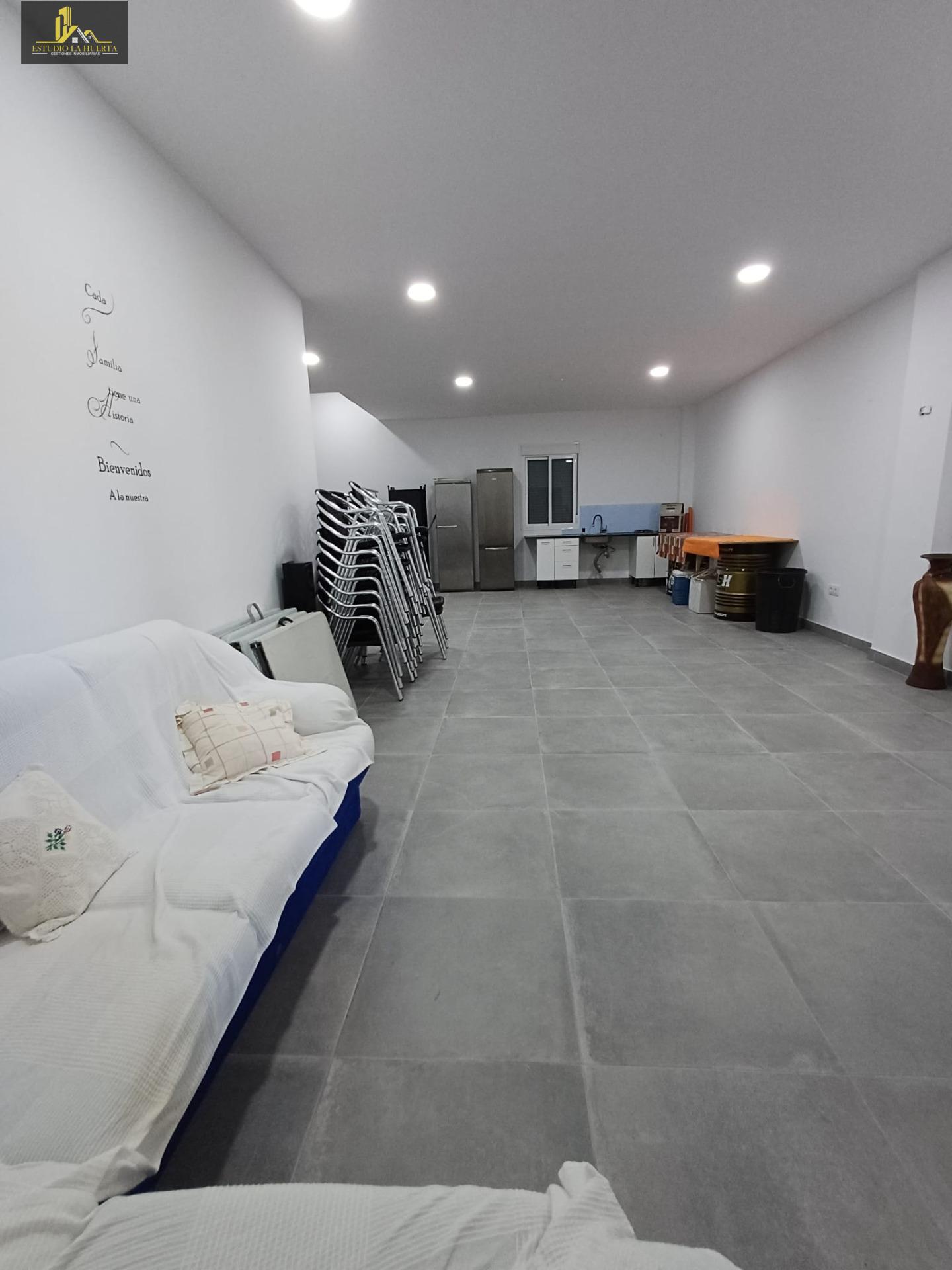 PREMISES IN AVENIDA LOLA FLORES DIÁFANO