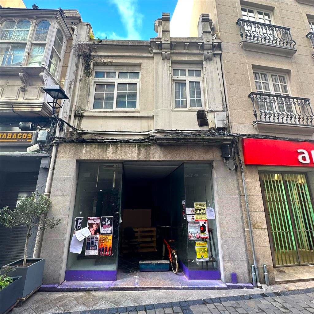 Building for sale in A Coruña, Spain