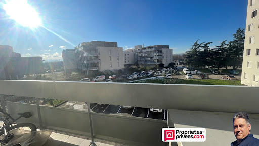 Condo for sale in Saint-Priest, France