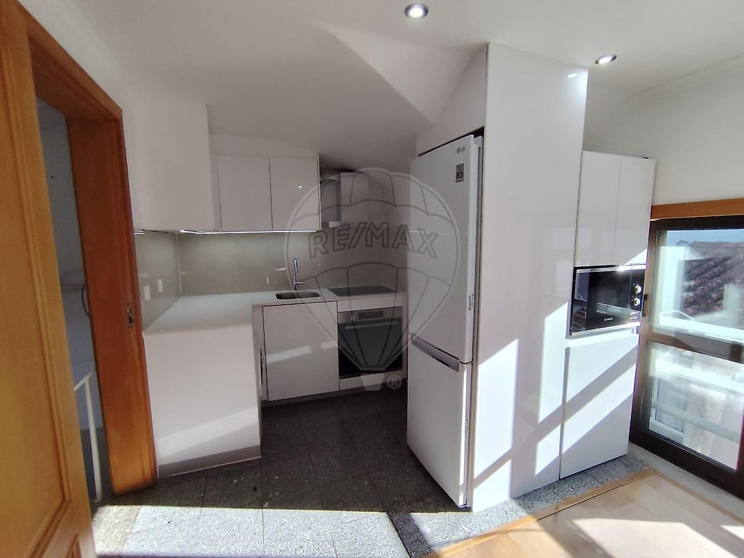 Building for sale in Covilhã, Portugal