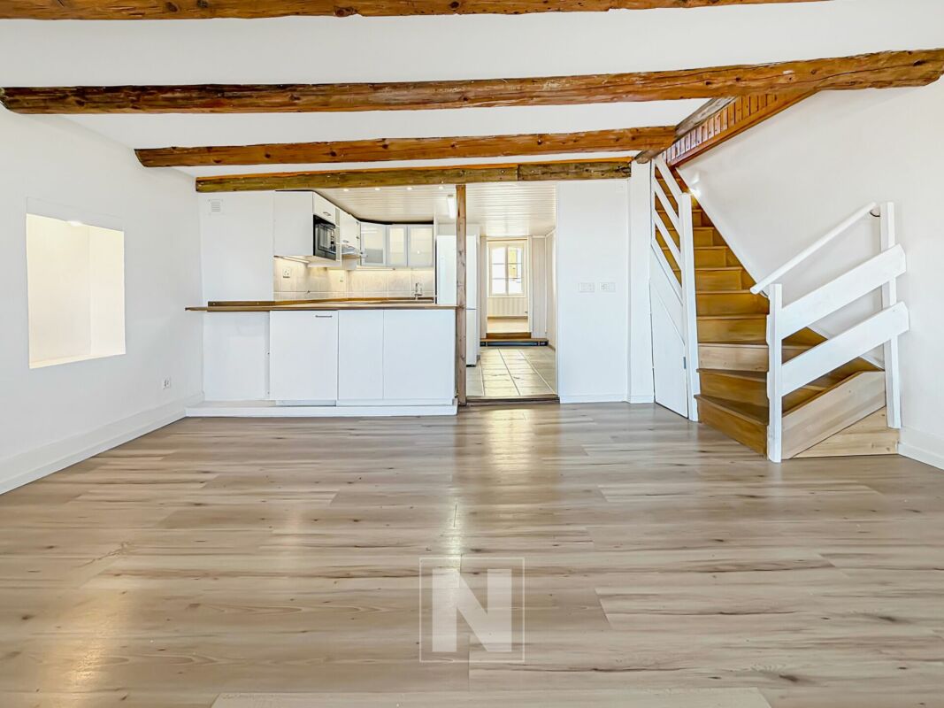 Orbe, semi-detached house two apartments of 75 m² and 140 m²