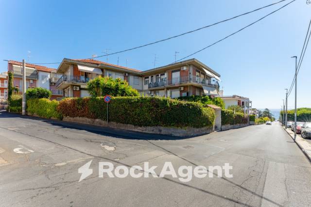 Condo for sale, Via Mollica, 47 (Aci Castello, Italy)