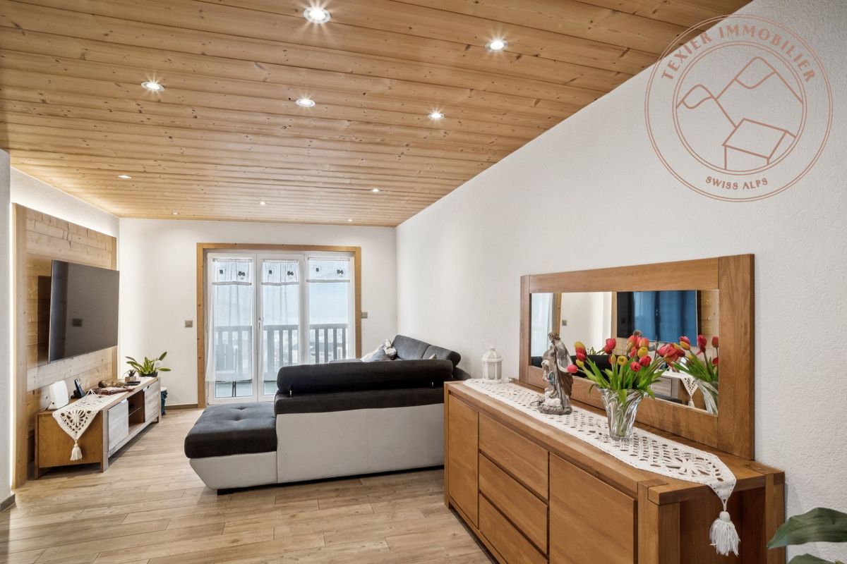 Semi-detached house for sale in Choëx