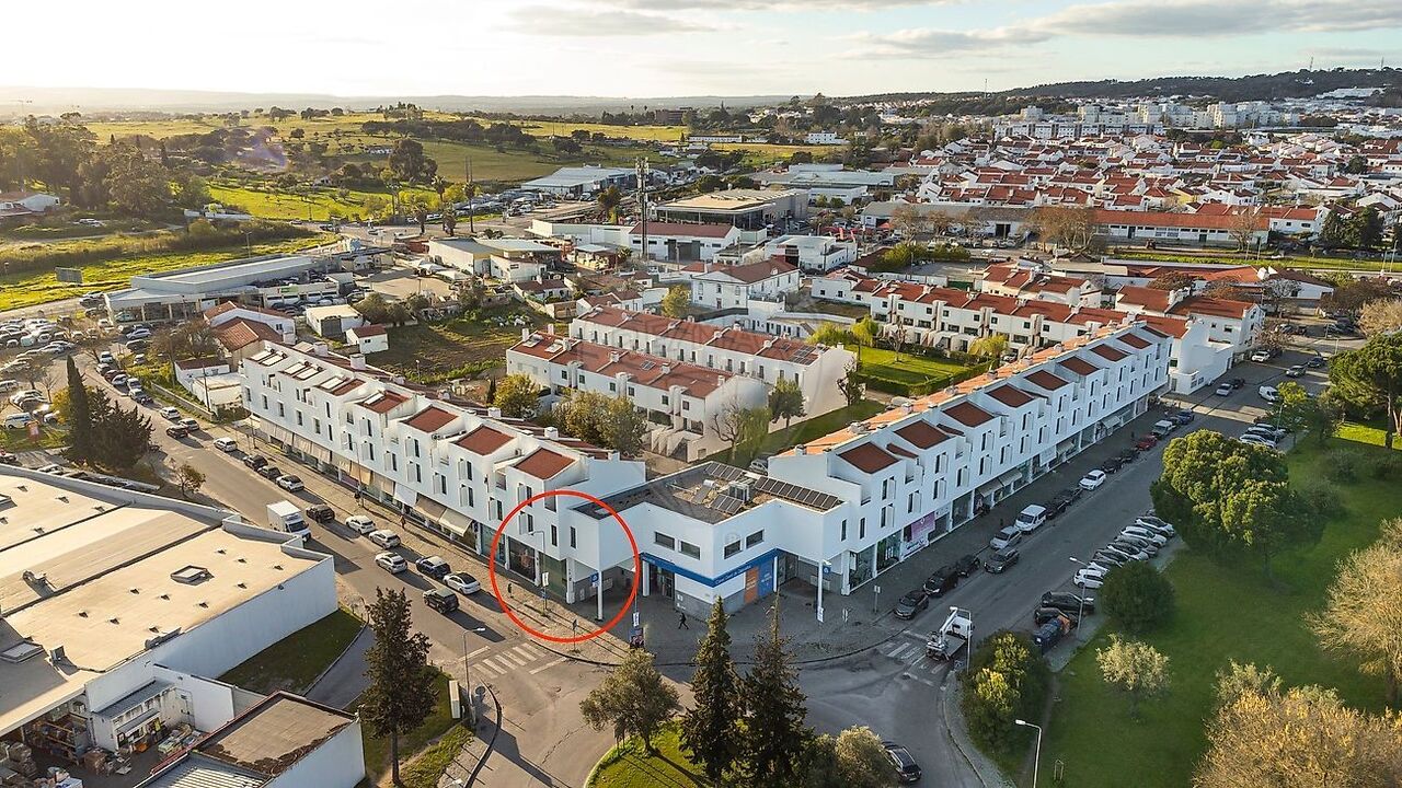 Commercial for sale in Evora, Portugal