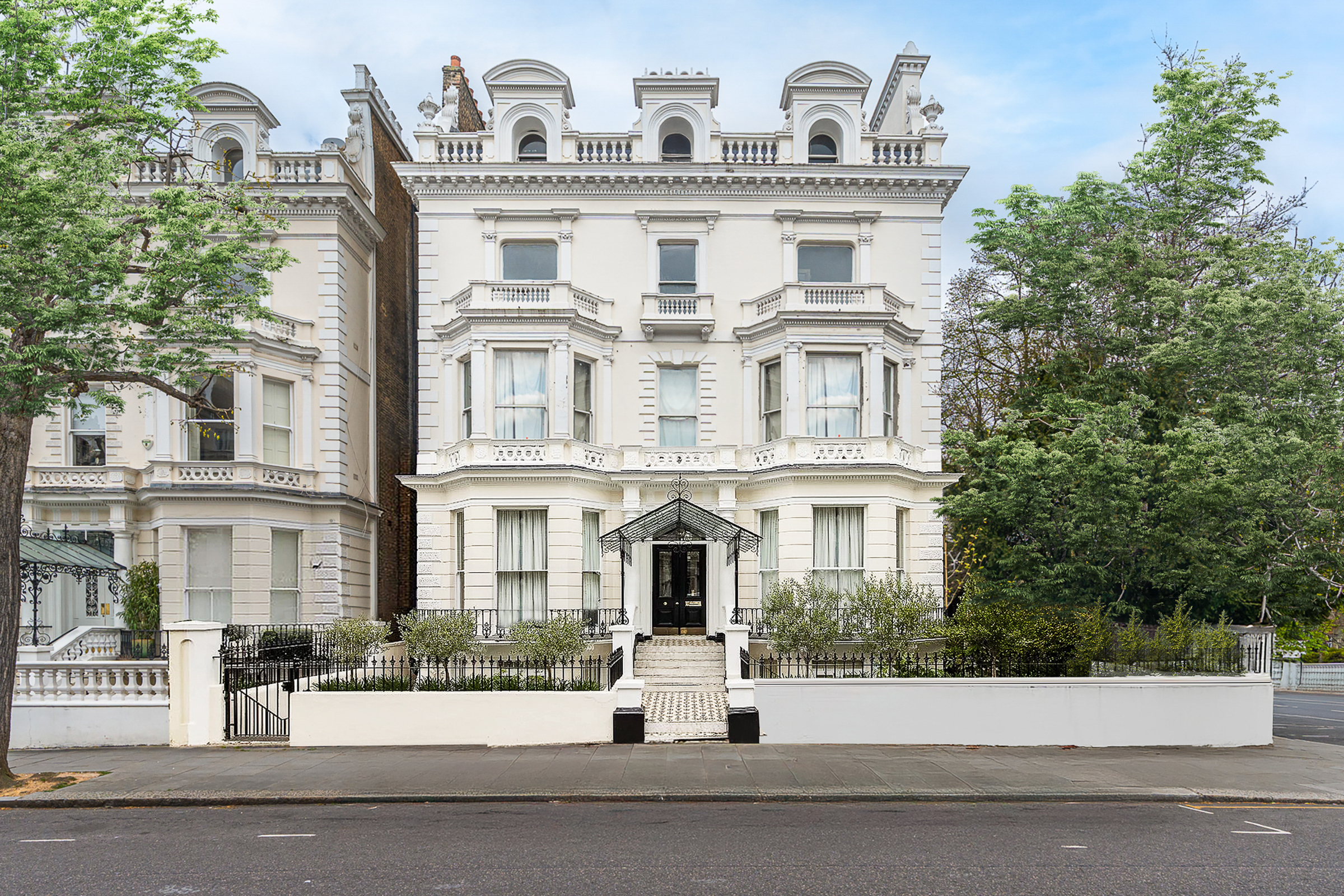 A rare, grade II listed Italianate villa