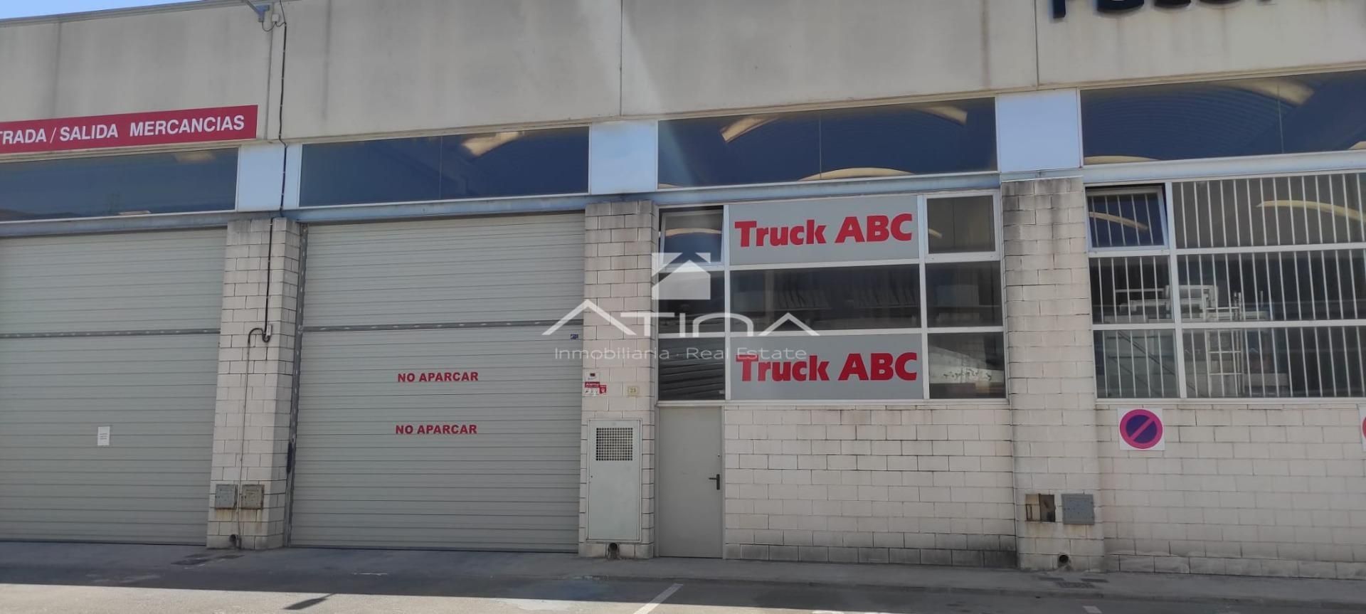 Commercial for sale in Gandia, Spain