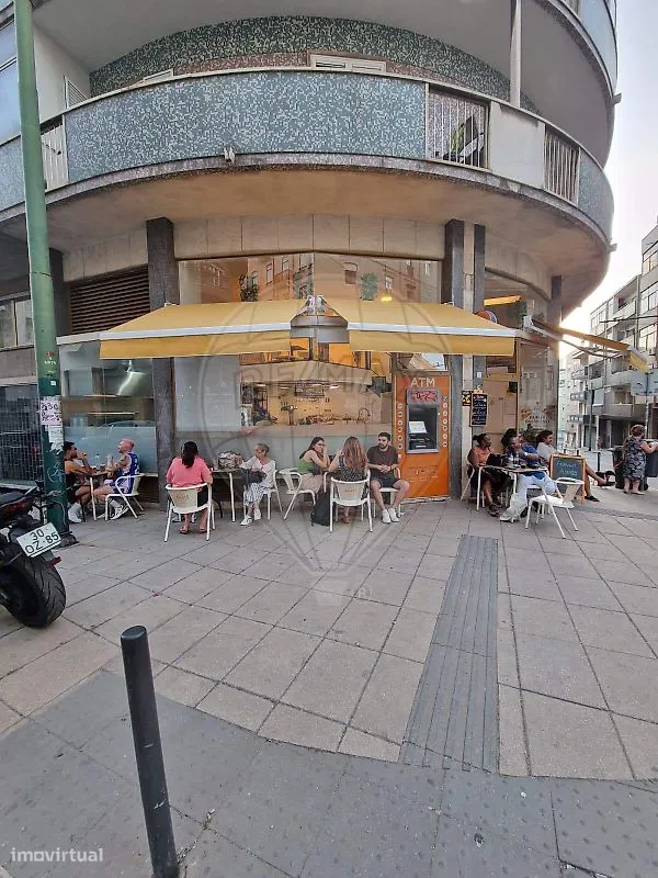 Commercial for sale, Lisboa (São Jorge de Arroios, Portugal)
