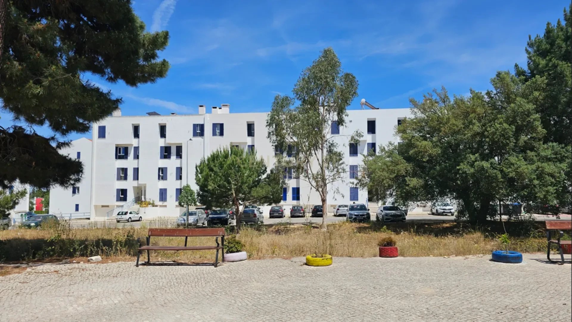 PLOT FOR CONSTRUCTION 6 UNITS + CAVE PARKING